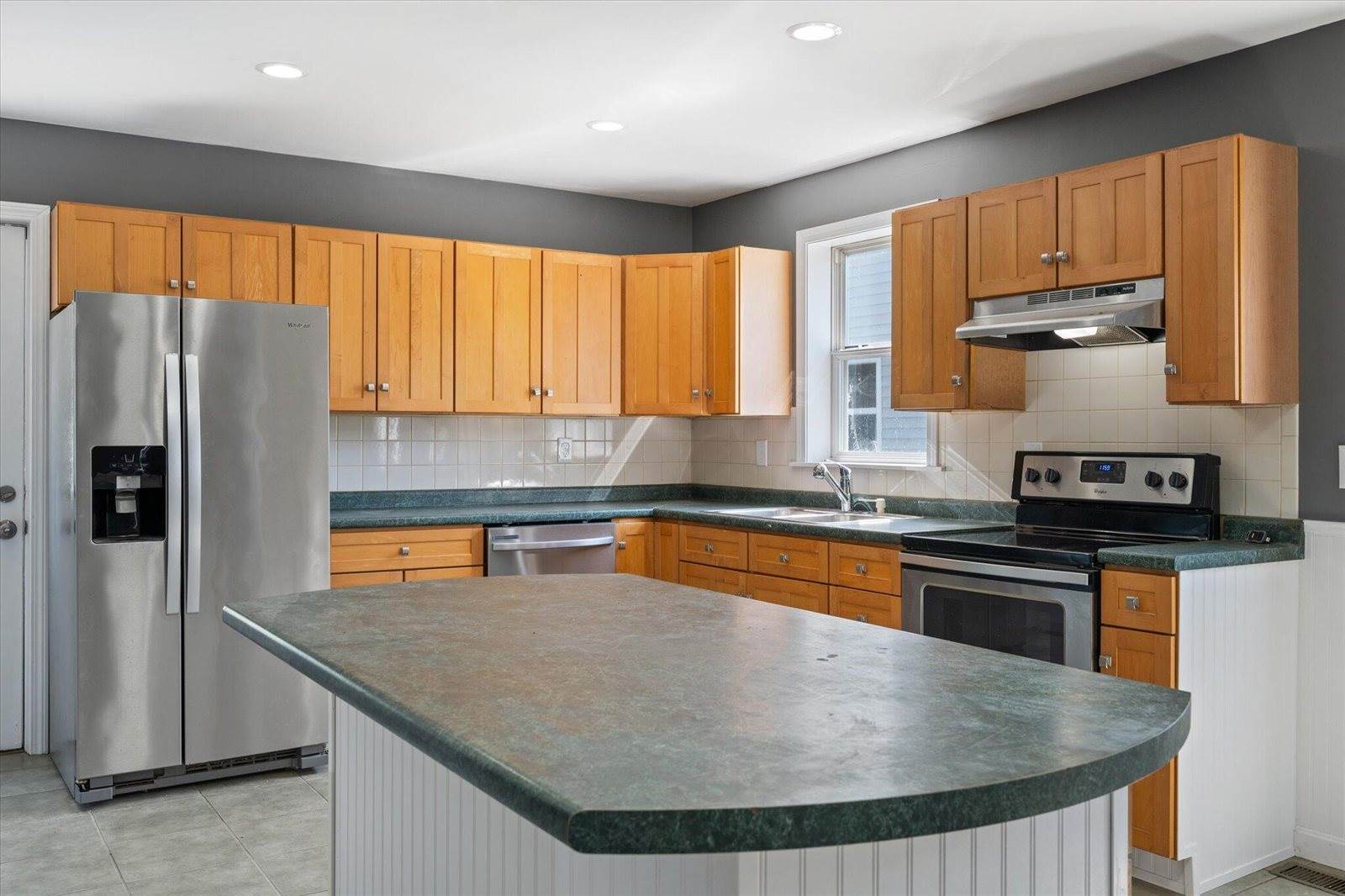 193 Main Street, Milford, ME 04461