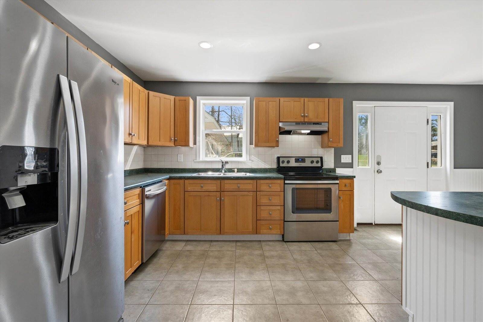 193 Main Street, Milford, ME 04461