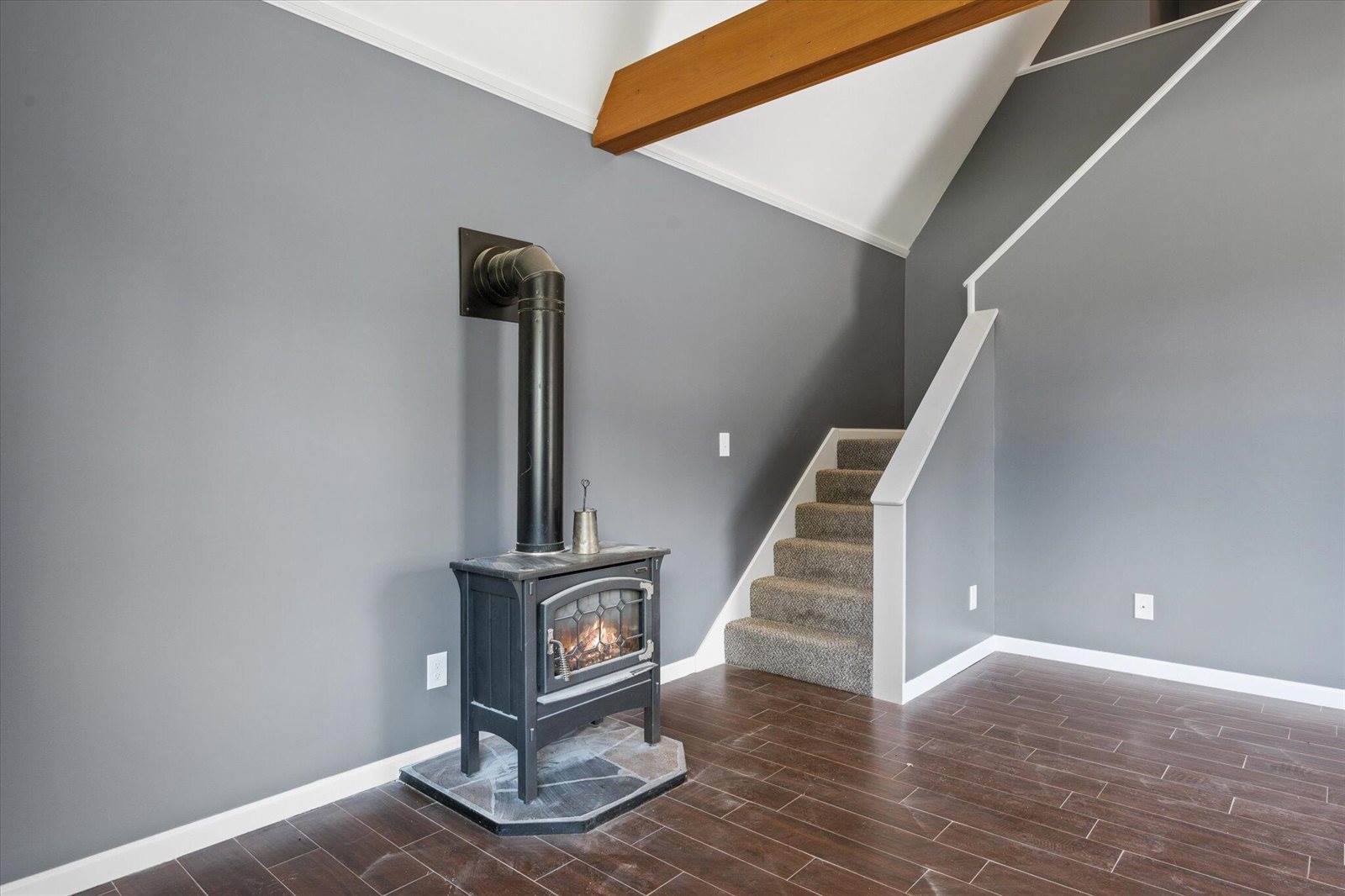 193 Main Street, Milford, ME 04461
