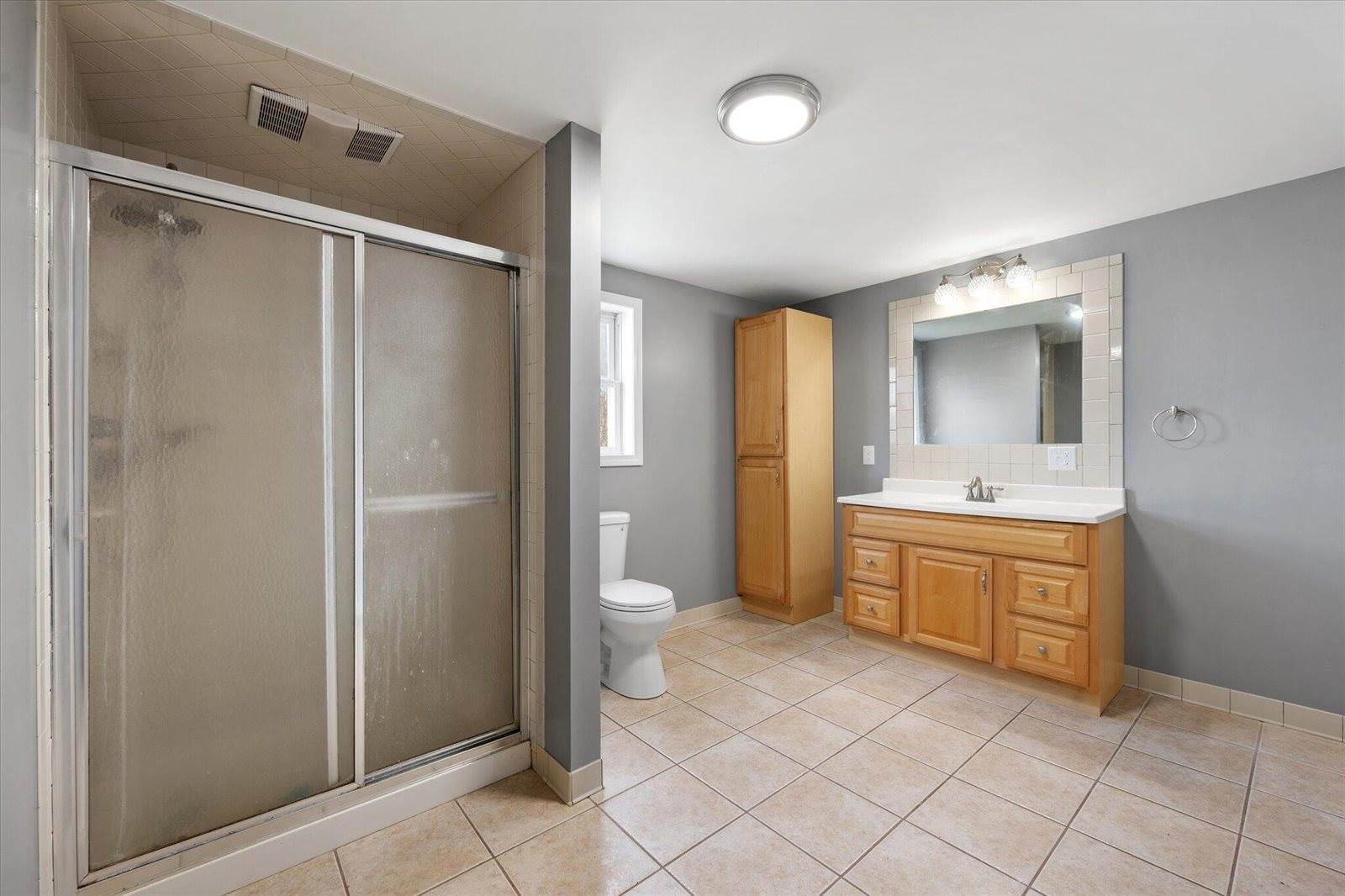 193 Main Street, Milford, ME 04461