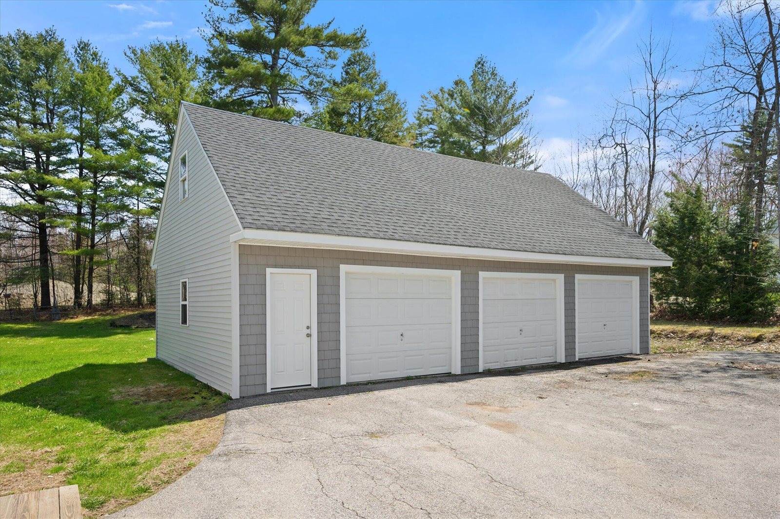 193 Main Street, Milford, ME 04461