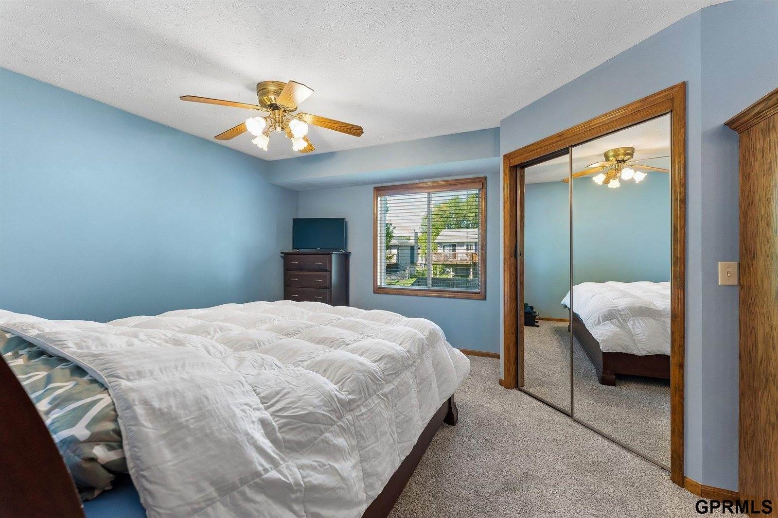 15231 Ontario Street, Omaha, NE 68144