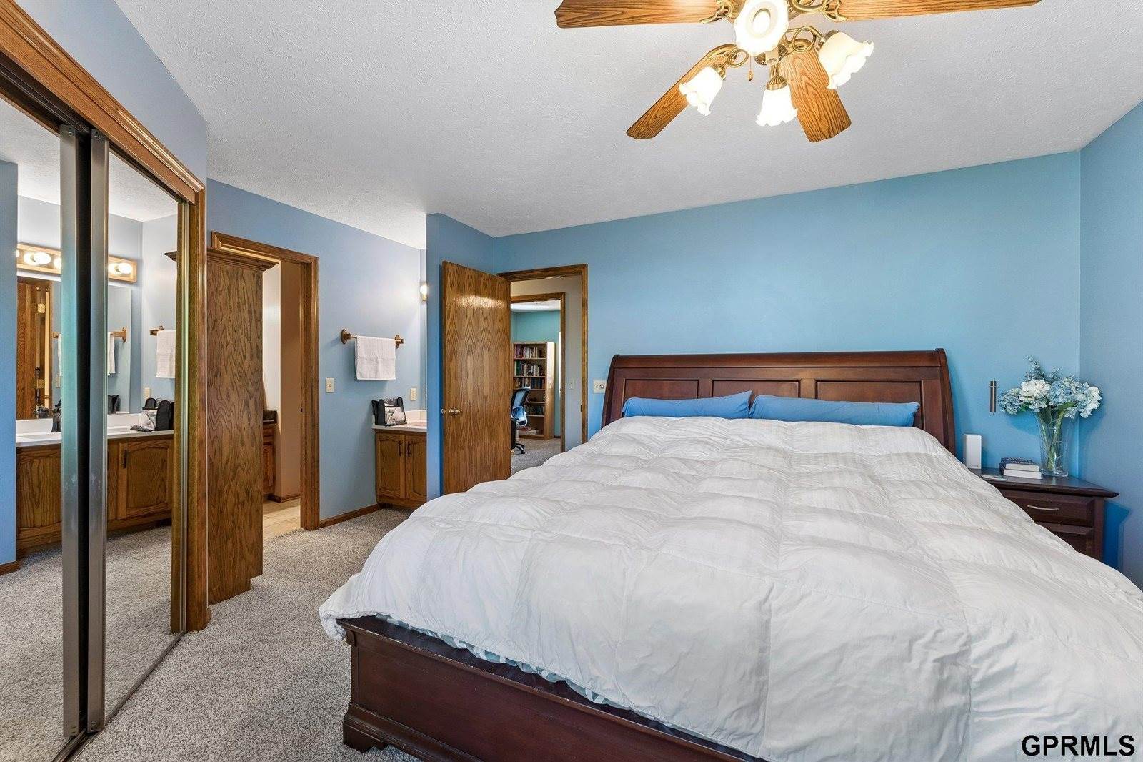 15231 Ontario Street, Omaha, NE 68144
