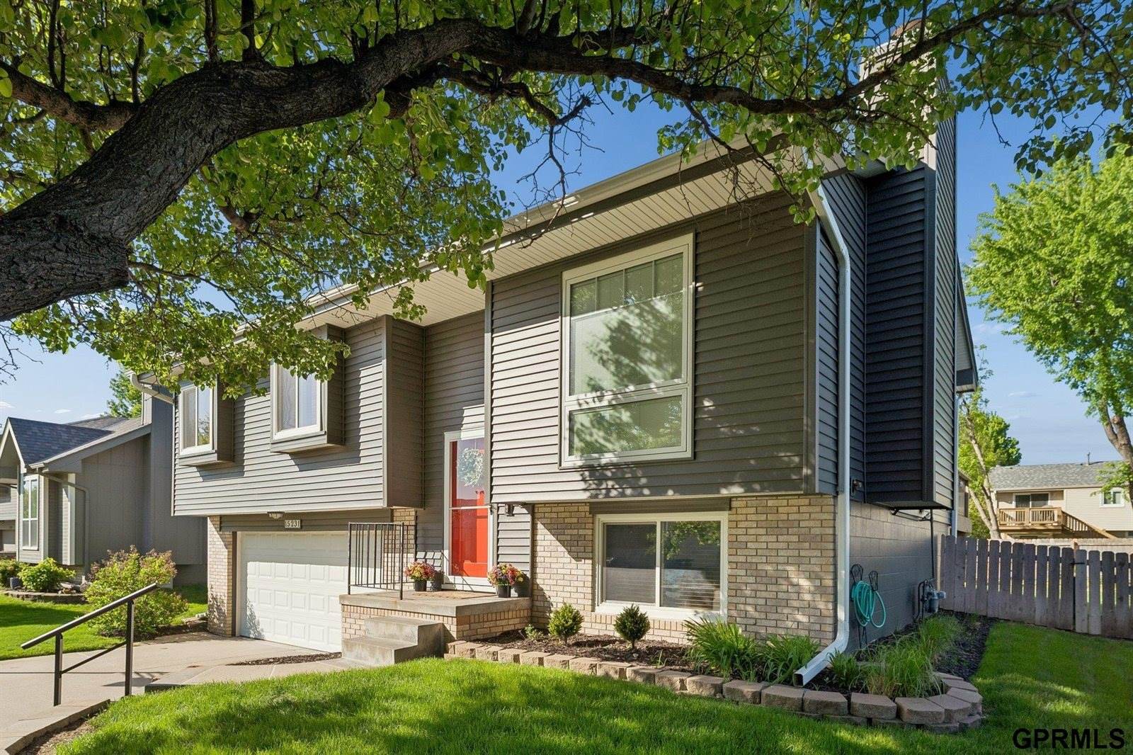 15231 Ontario Street, Omaha, NE 68144