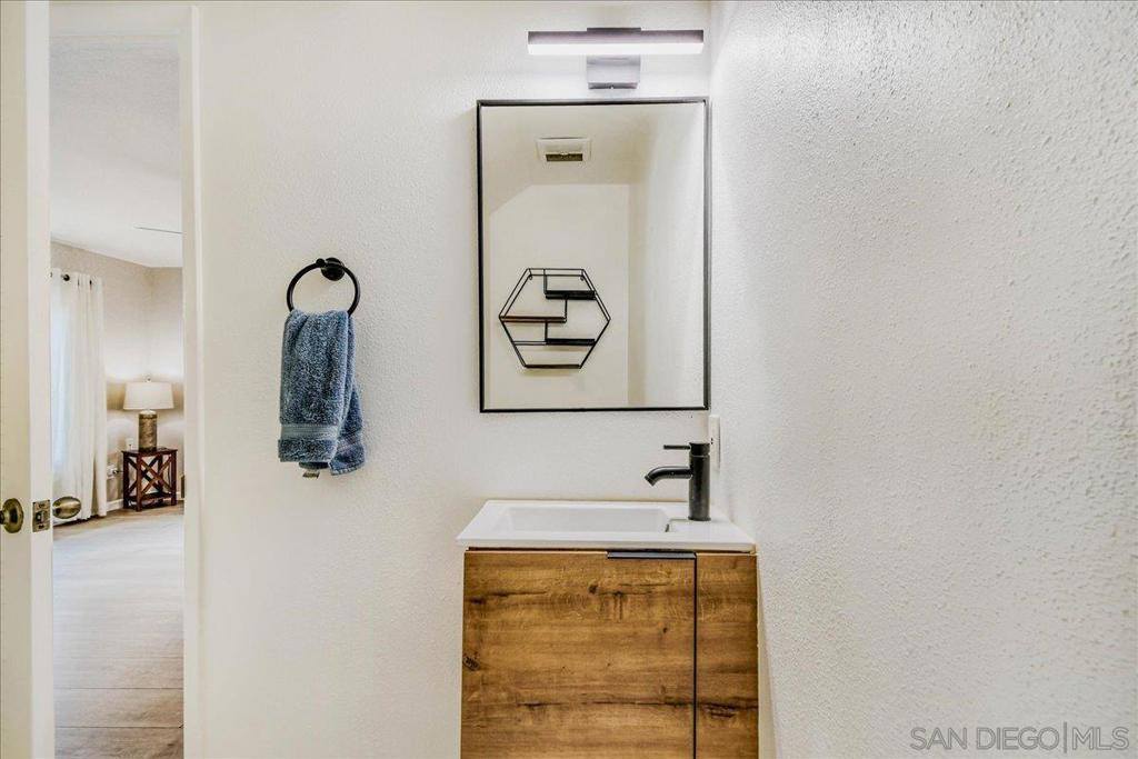 4750 70th St, La Mesa, CA 91942