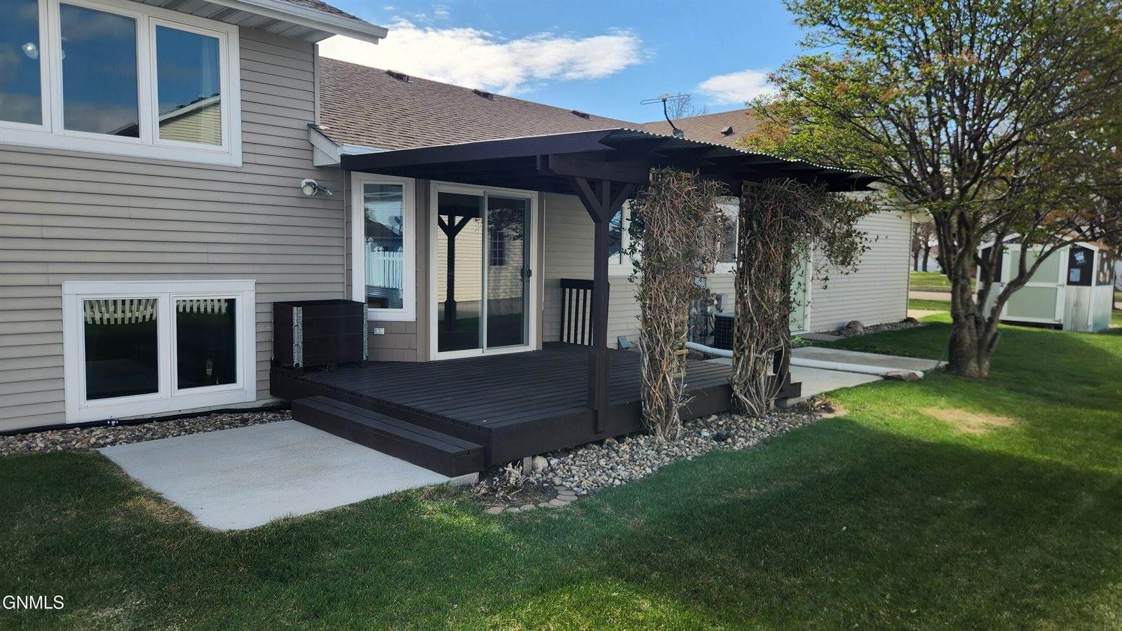2630 Henry Street, Bismarck, ND 58503