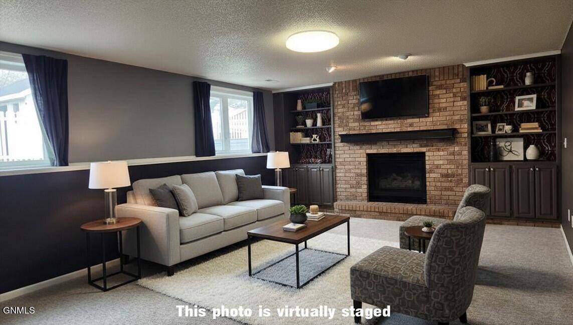 2630 Henry Street, Bismarck, ND 58503