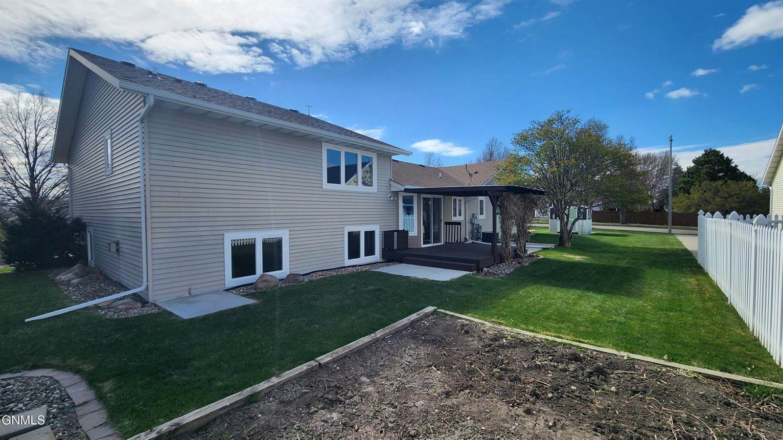 2630 Henry Street, Bismarck, ND 58503