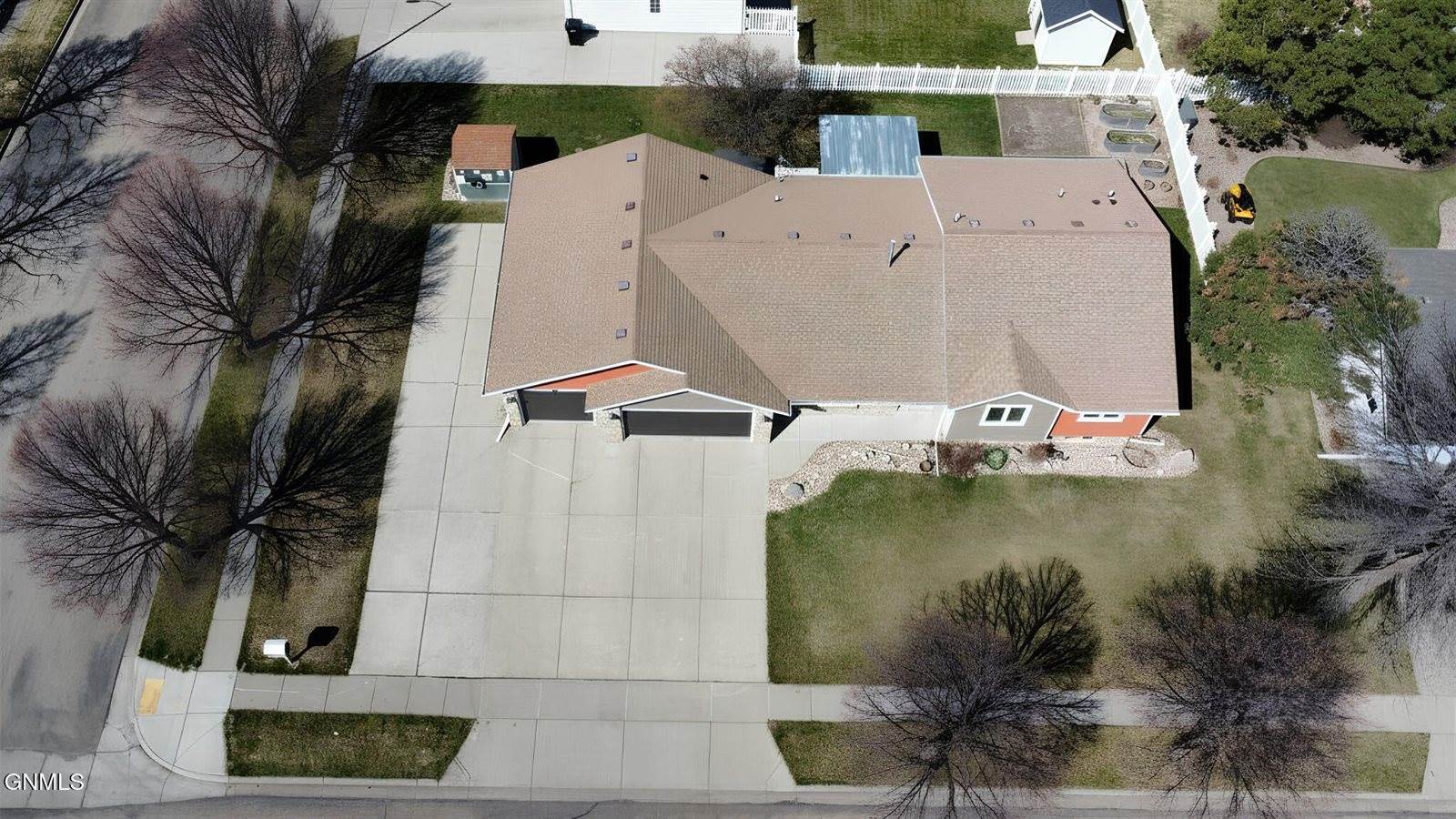 2630 Henry Street, Bismarck, ND 58503