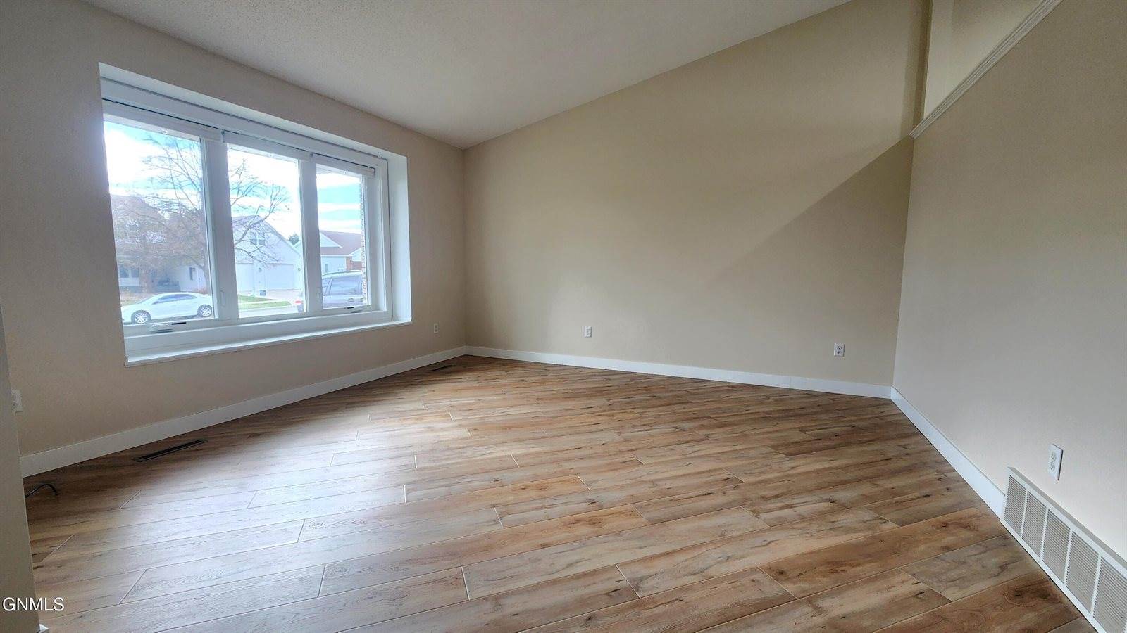 2630 Henry Street, Bismarck, ND 58503