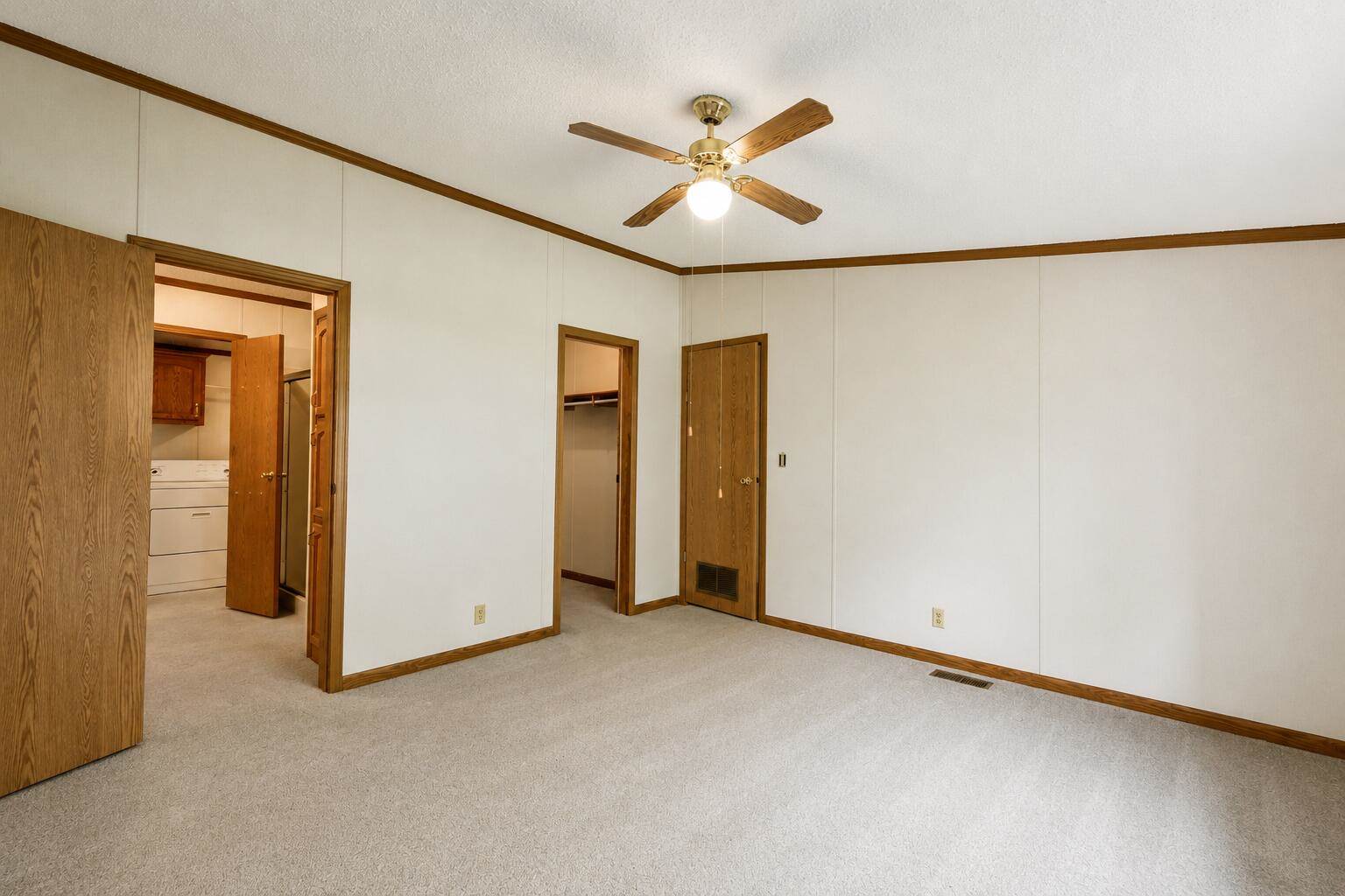 2900 Pointer Drive, Saginaw, MI 48609