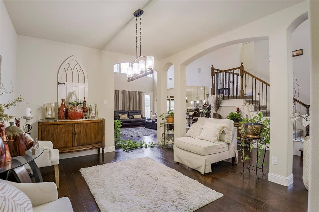 2701 Elmwood Drive, Burleson, TX 76028