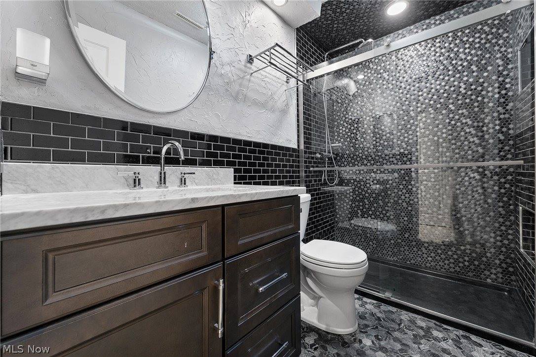 1303 Red Tail Hawk Court, Boardman, OH 44512