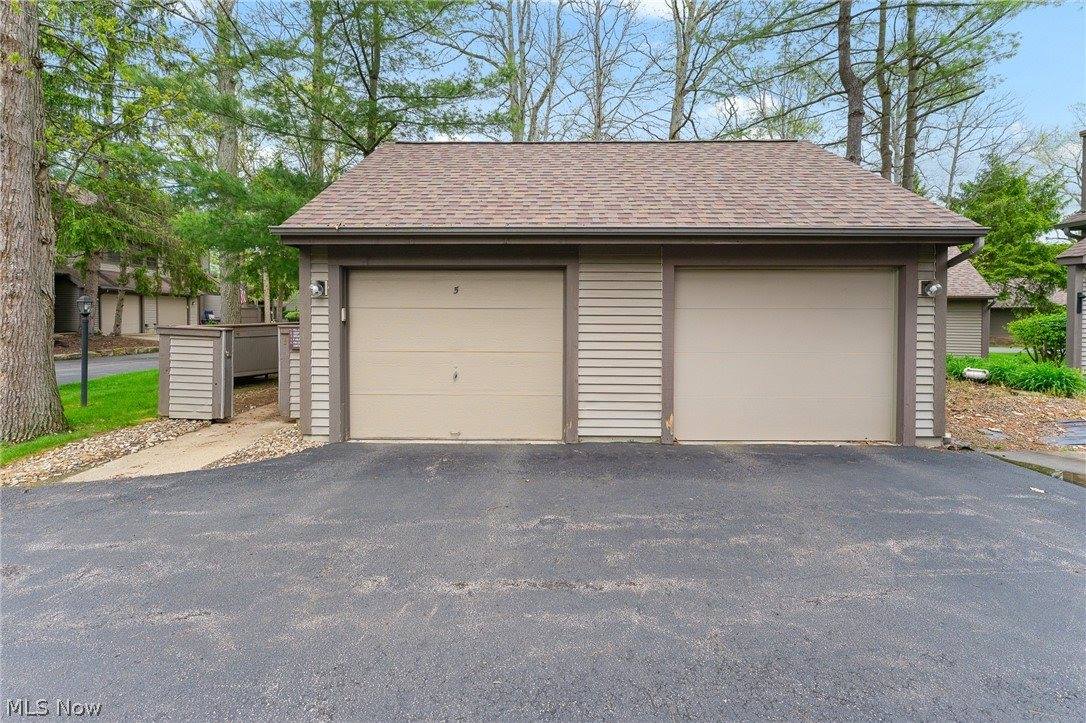 1303 Red Tail Hawk Court, Boardman, OH 44512
