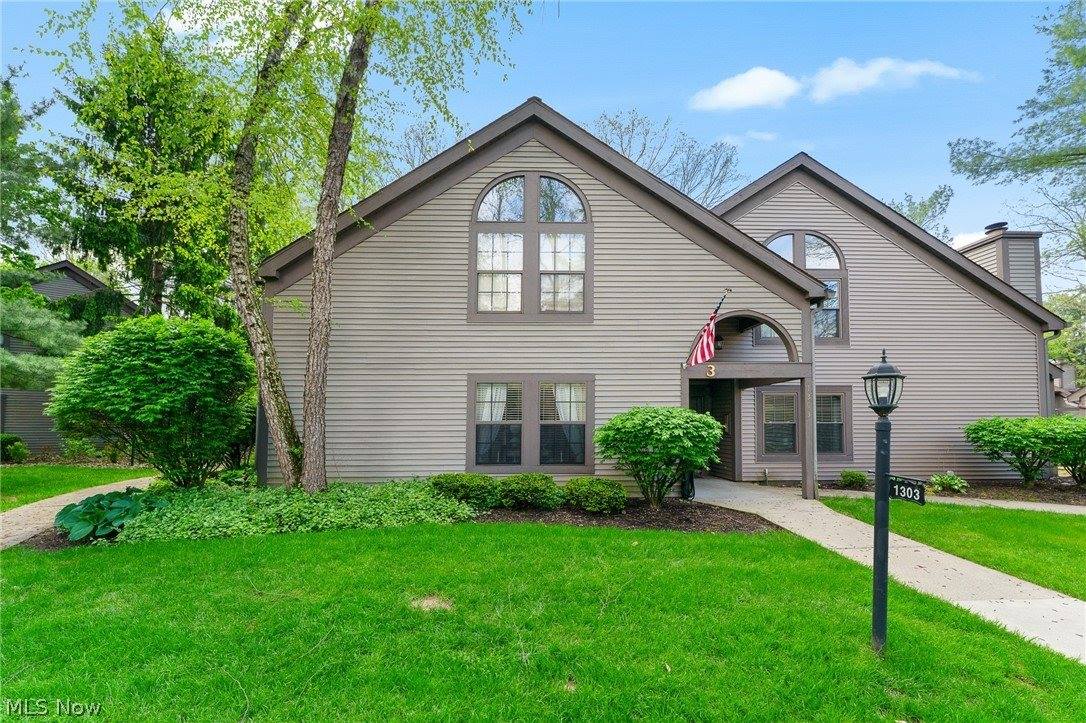 1303 Red Tail Hawk Court, Boardman, OH 44512