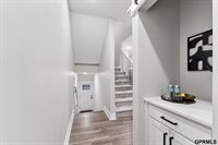 1911 Dahlman Rows Plaza, Omaha, NE 68108