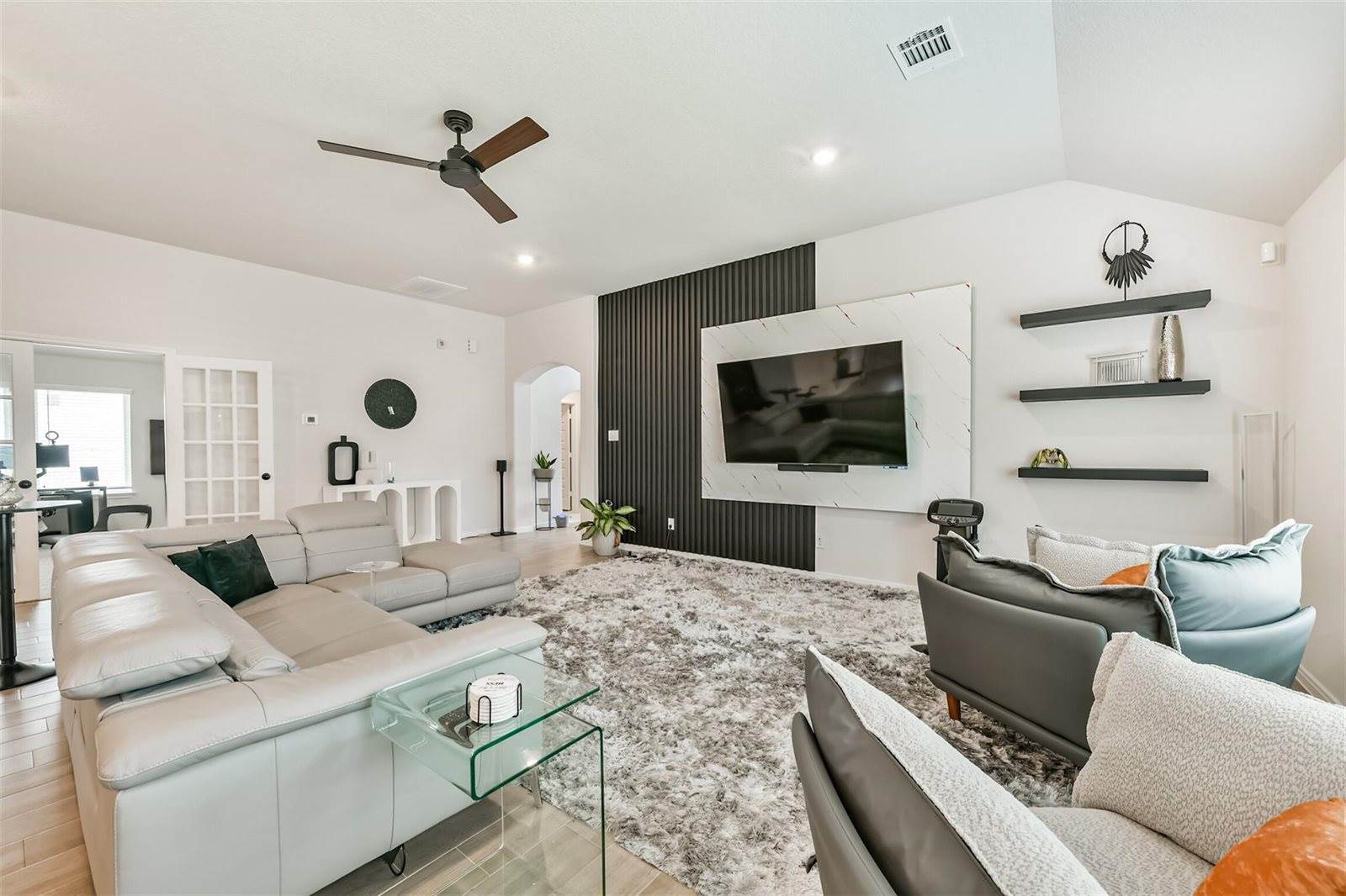 248 Eagleville Drive, Alvin, TX 77511