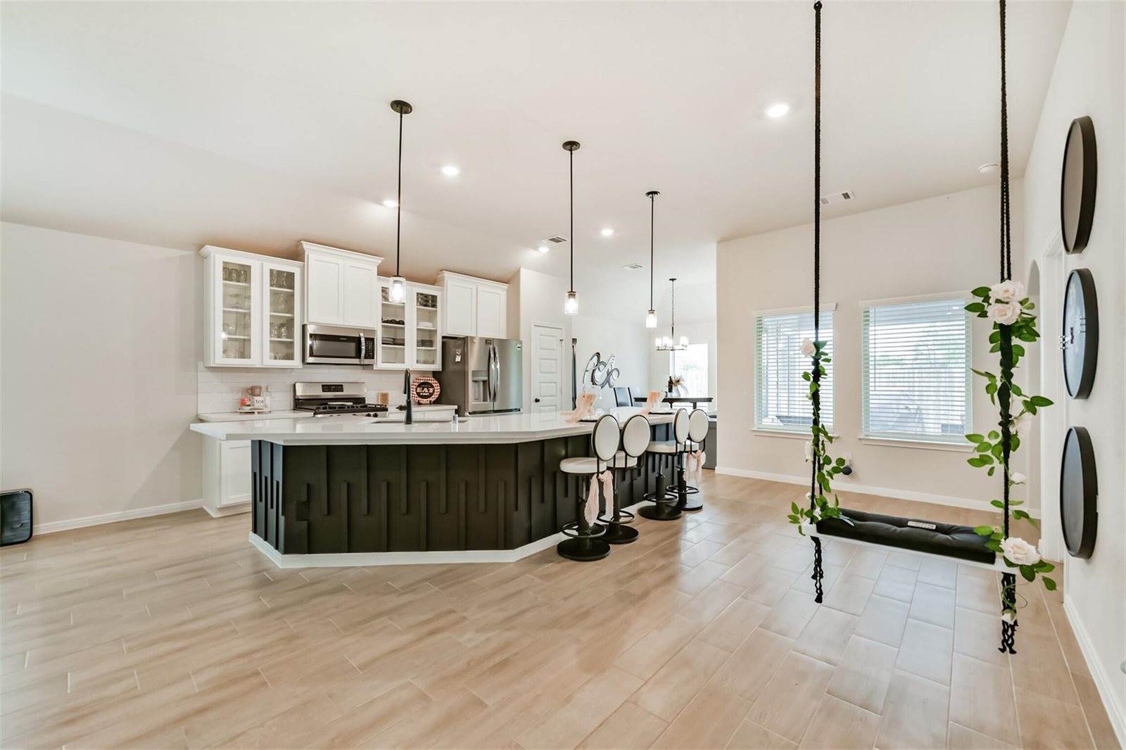248 Eagleville Drive, Alvin, TX 77511