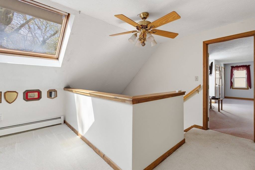 19 Mockingbird Ln, Maynard, MA 01754