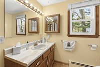 19 Mockingbird Ln, Maynard, MA 01754