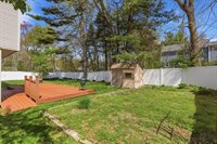 19 Mockingbird Ln, Maynard, MA 01754