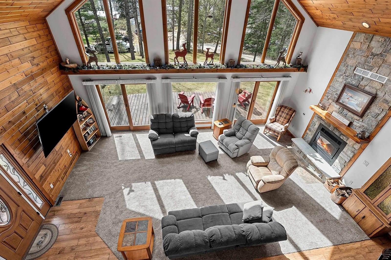 9232 West Lake Drive, Pound, WI 54161