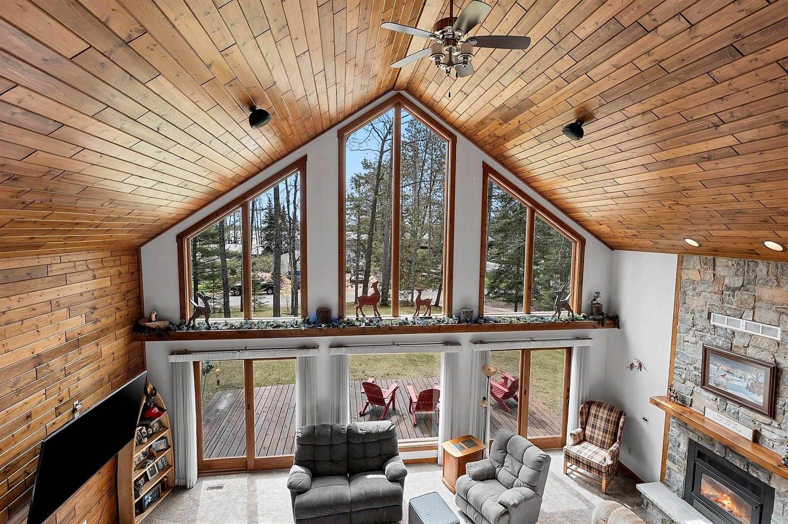 9232 West Lake Drive, Pound, WI 54161