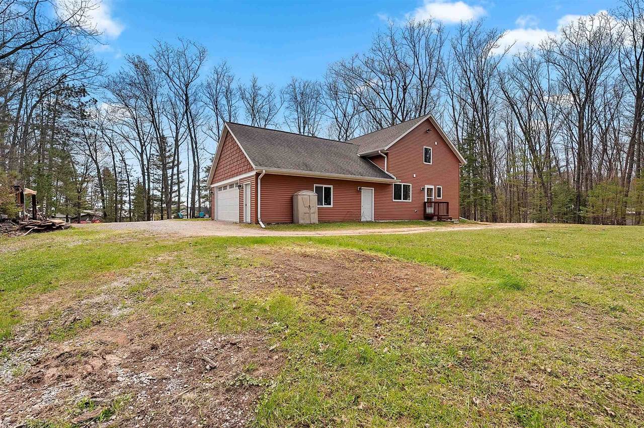 9232 West Lake Drive, Pound, WI 54161