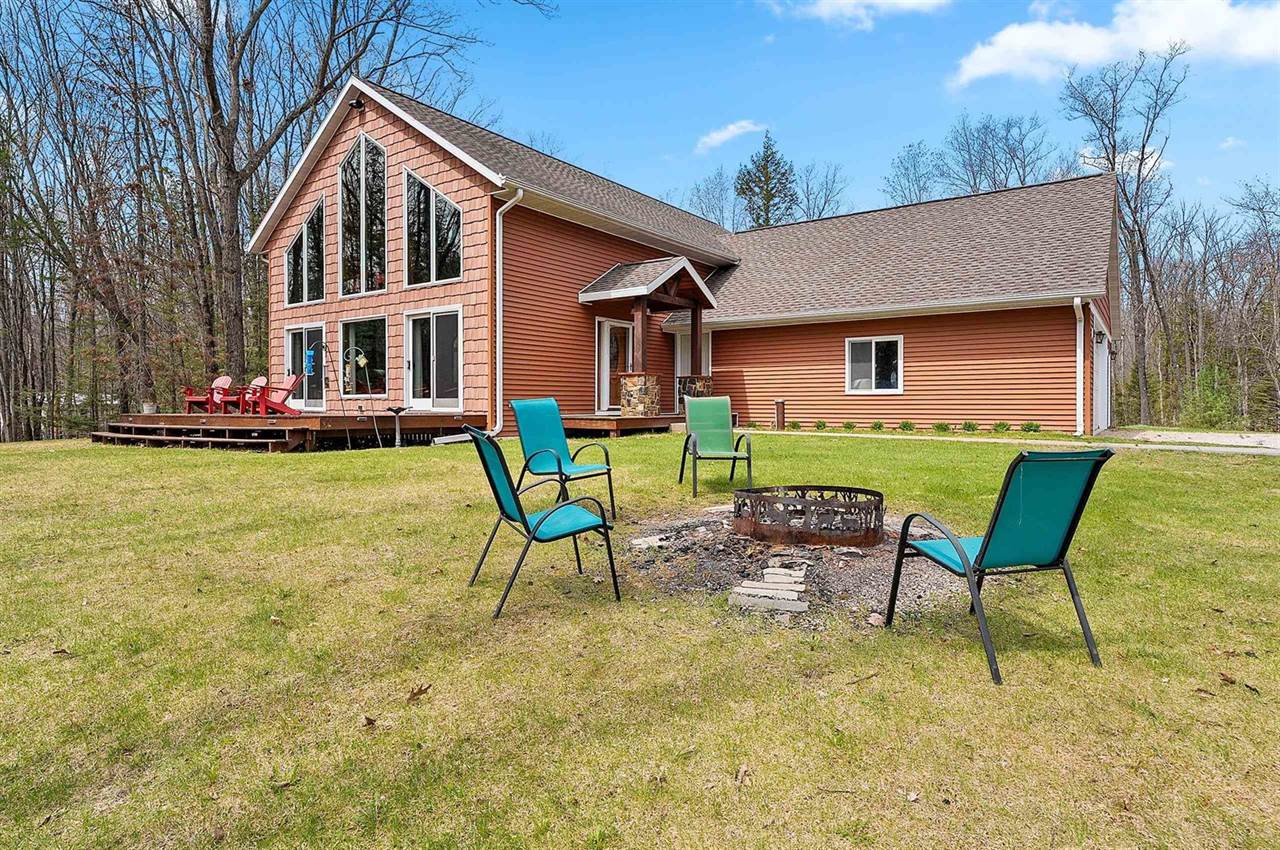 9232 West Lake Drive, Pound, WI 54161