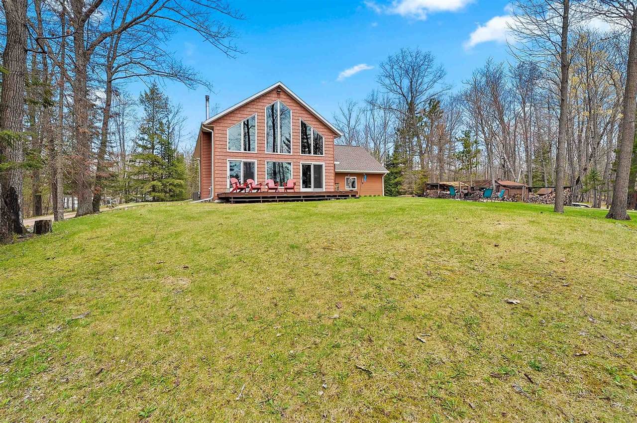 9232 West Lake Drive, Pound, WI 54161