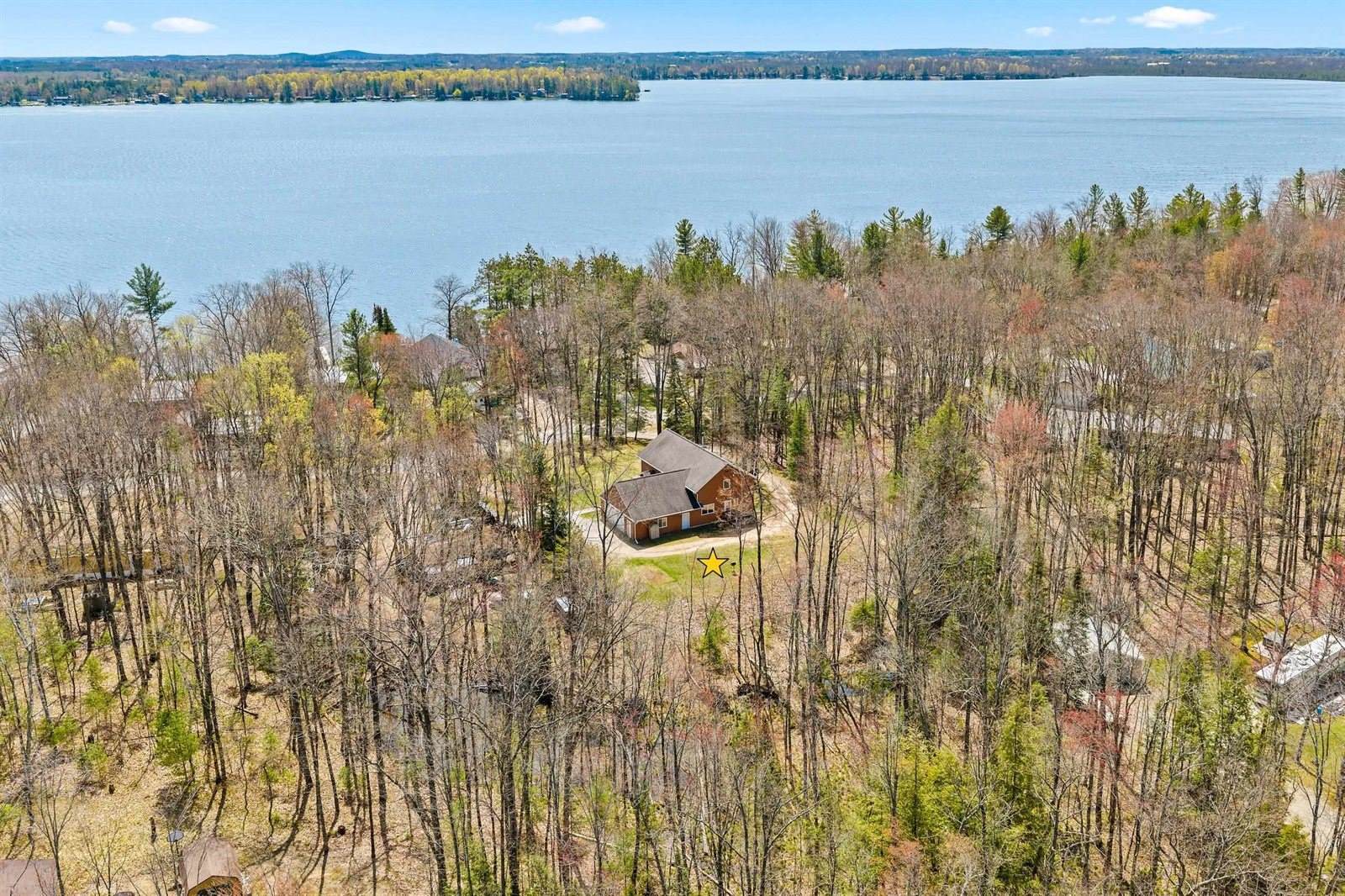 9232 West Lake Drive, Pound, WI 54161