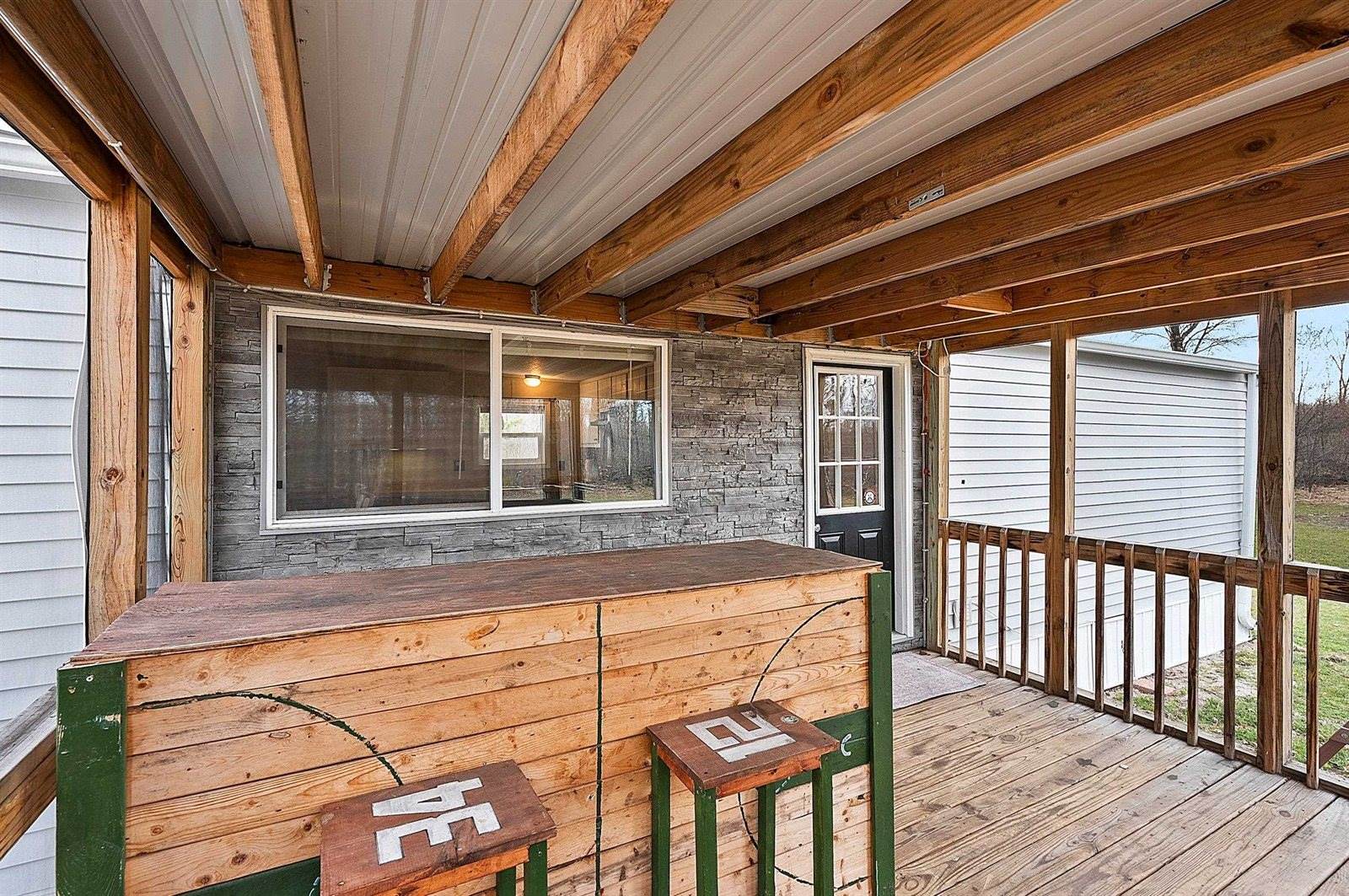 N7240 Acorn Lane, Crivitz, WI 54114