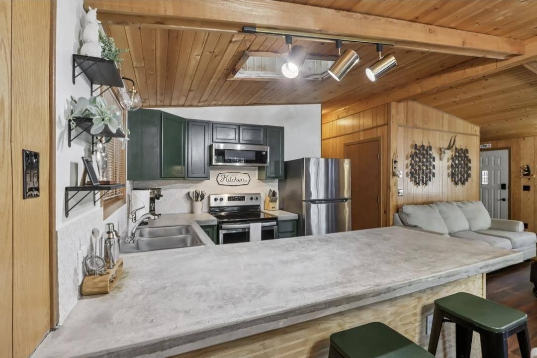1251 Canyon Road #13, Wisconsin Dells, WI 53965
