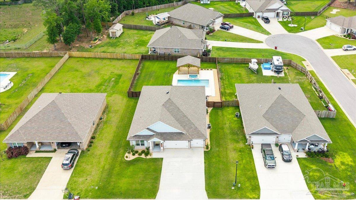 6161 Carson Dr, Milton, FL 32570