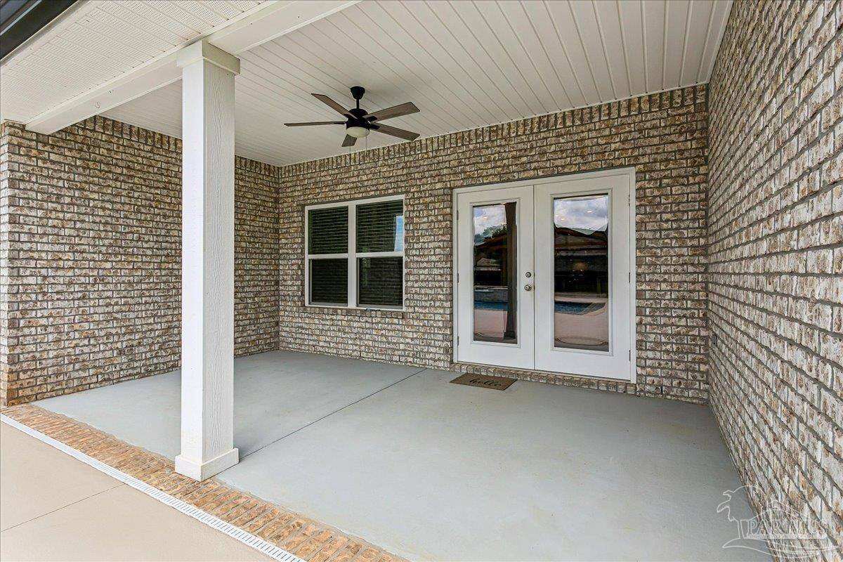 6161 Carson Dr, Milton, FL 32570