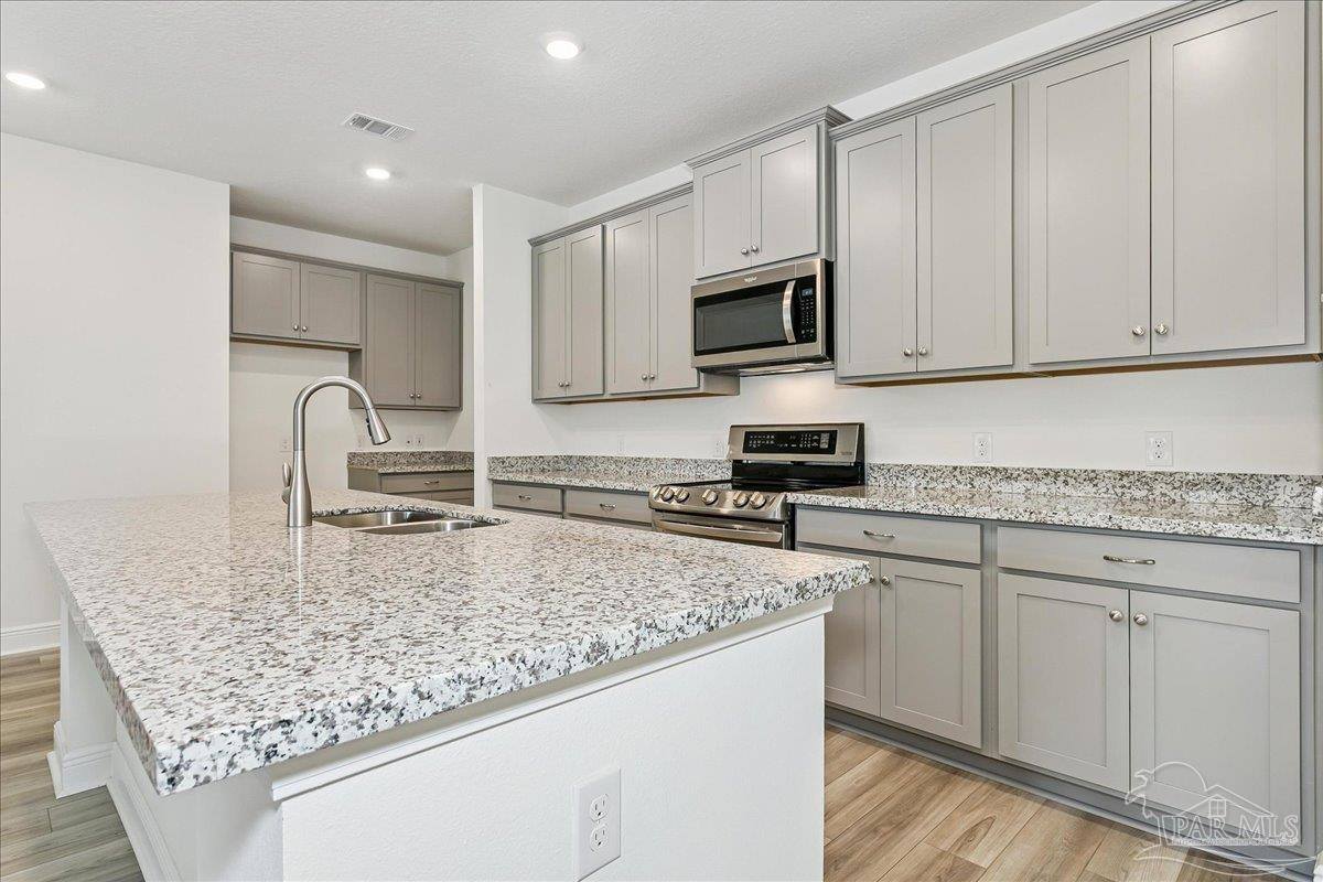 6161 Carson Dr, Milton, FL 32570