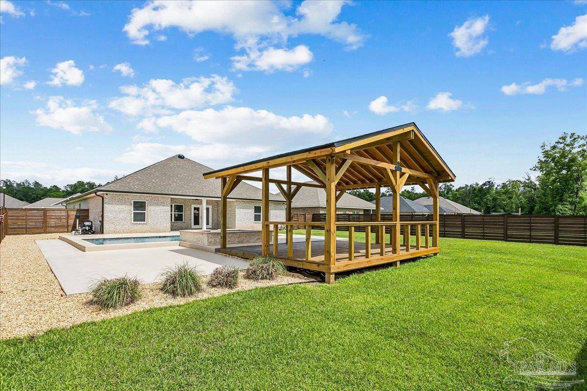6161 Carson Dr, Milton, FL 32570