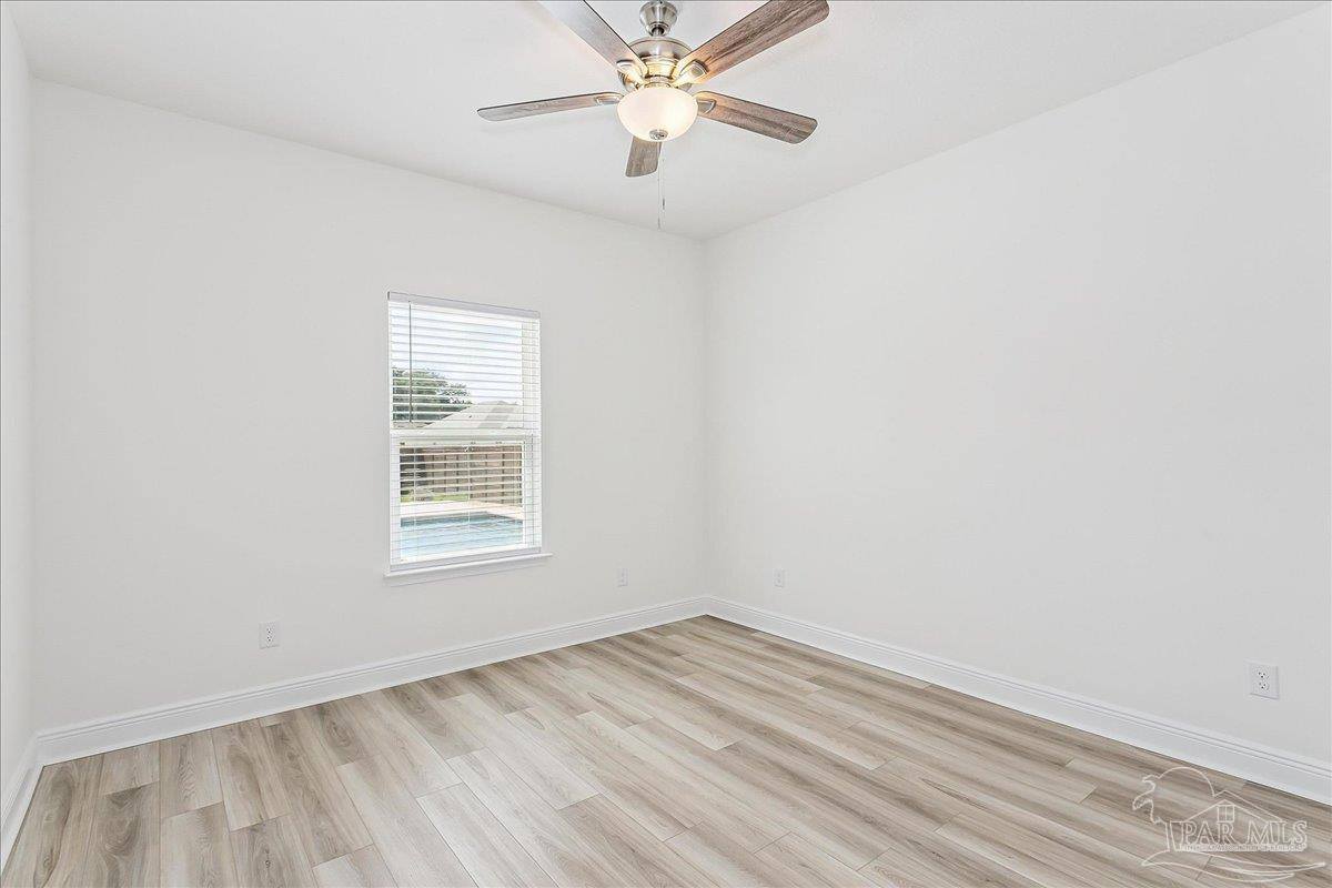 6161 Carson Dr, Milton, FL 32570