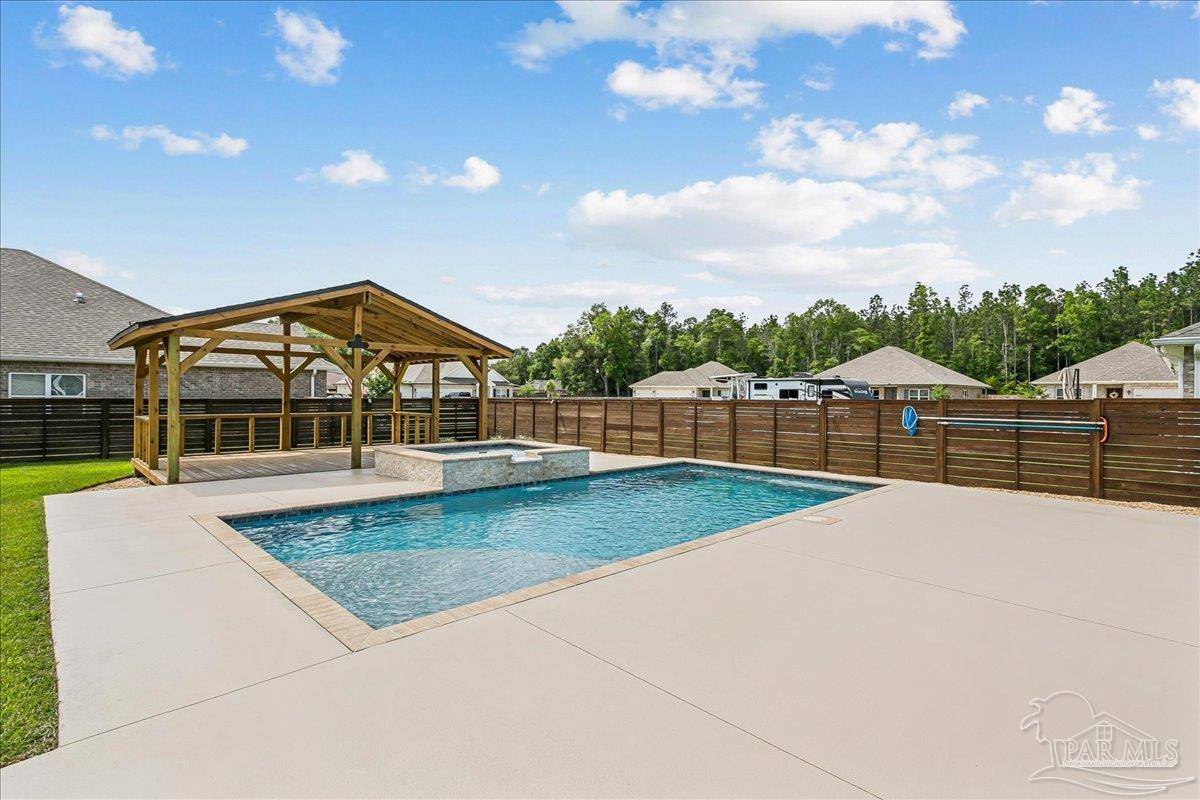 6161 Carson Dr, Milton, FL 32570