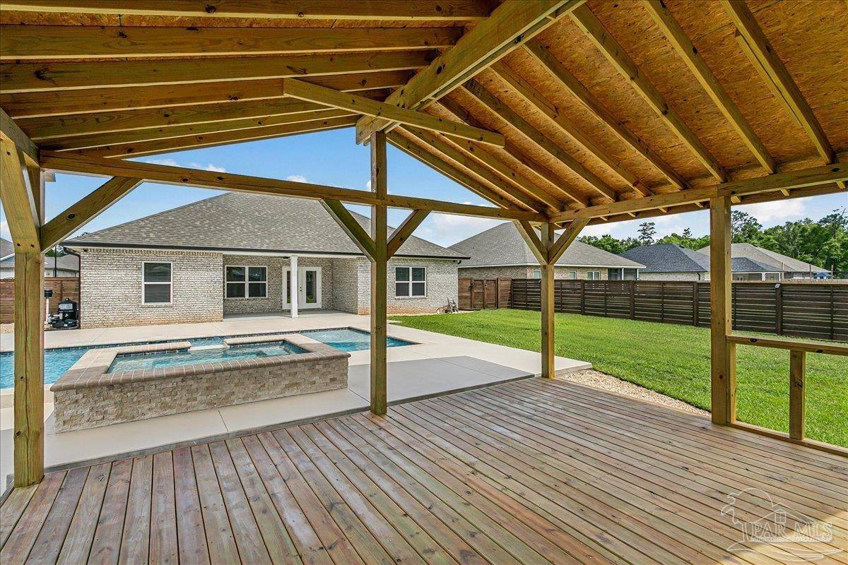 6161 Carson Dr, Milton, FL 32570
