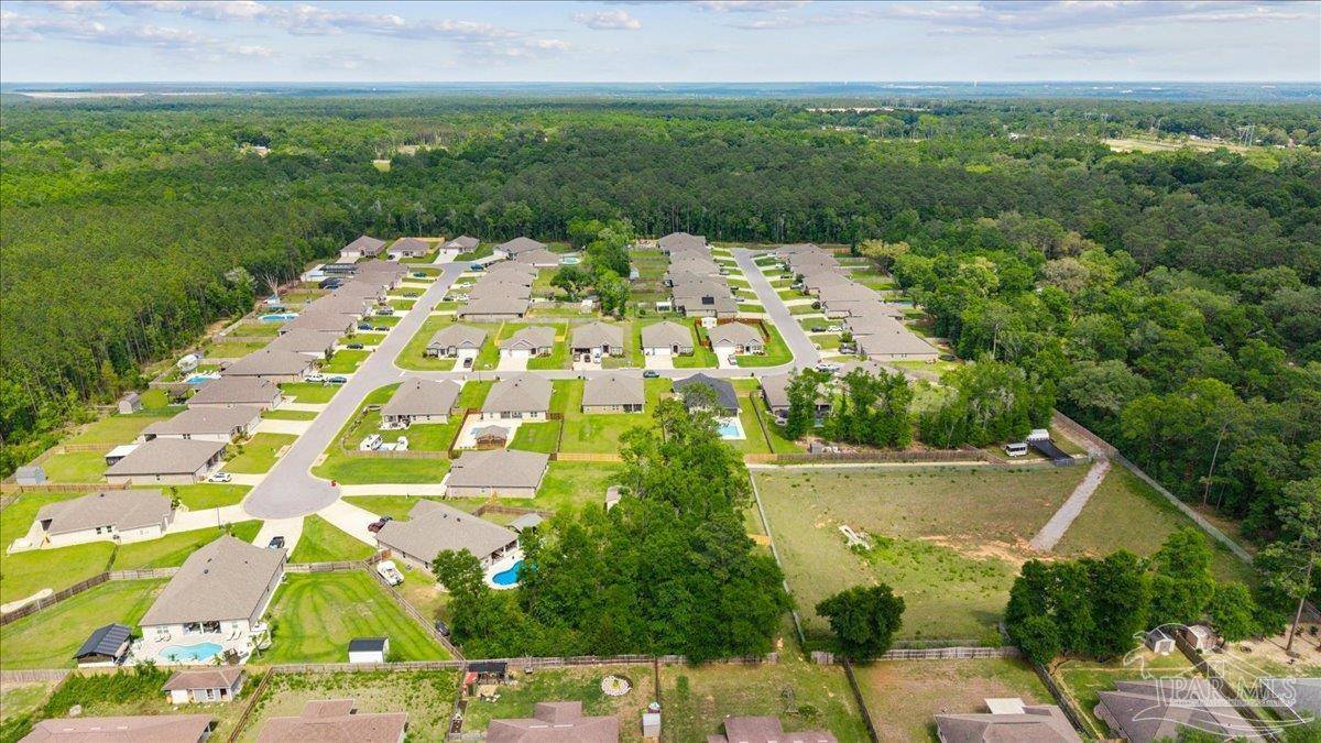 6161 Carson Dr, Milton, FL 32570