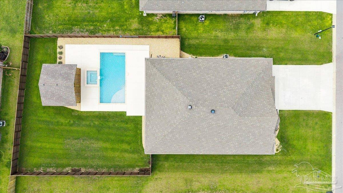 6161 Carson Dr, Milton, FL 32570