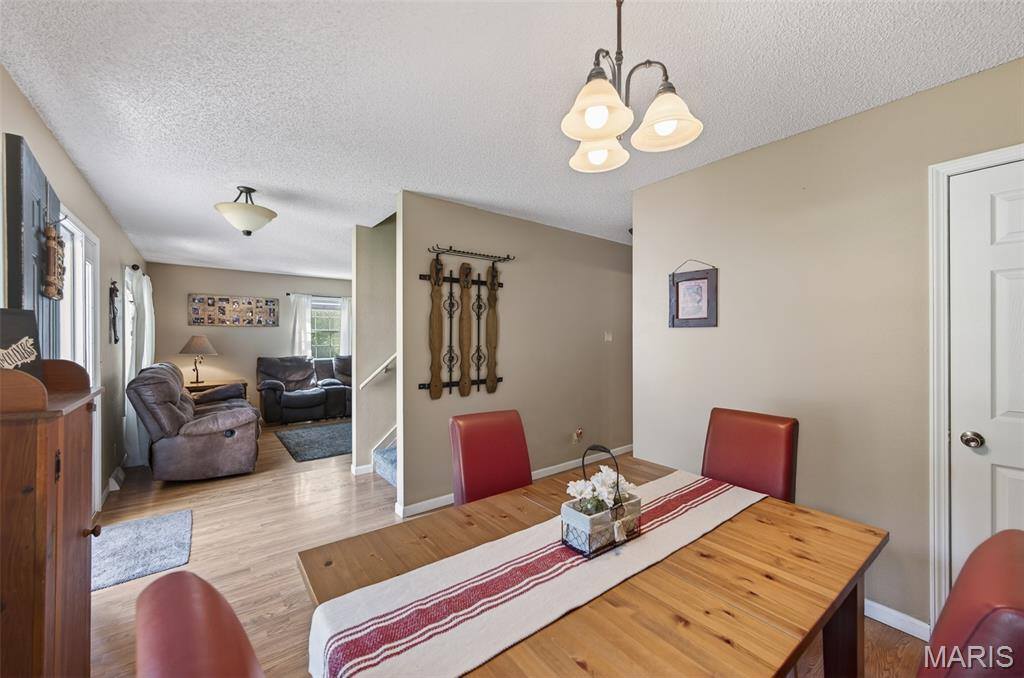 403 Stone Ridge Drive, Waynesville, MO 65583