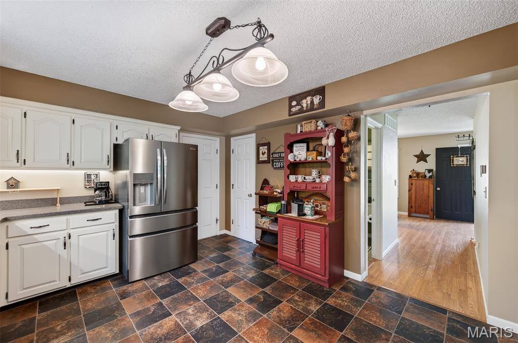 403 Stone Ridge Drive, Waynesville, MO 65583