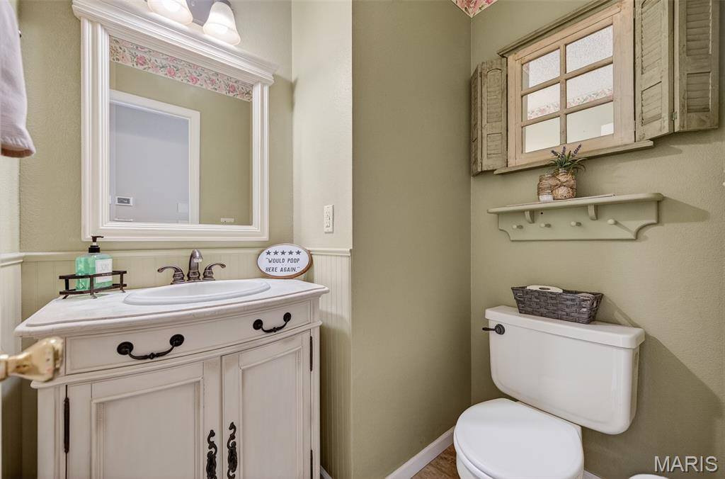 403 Stone Ridge Drive, Waynesville, MO 65583