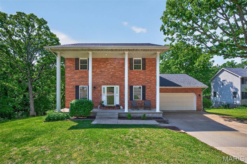 403 Stone Ridge Drive, Waynesville, MO 65583