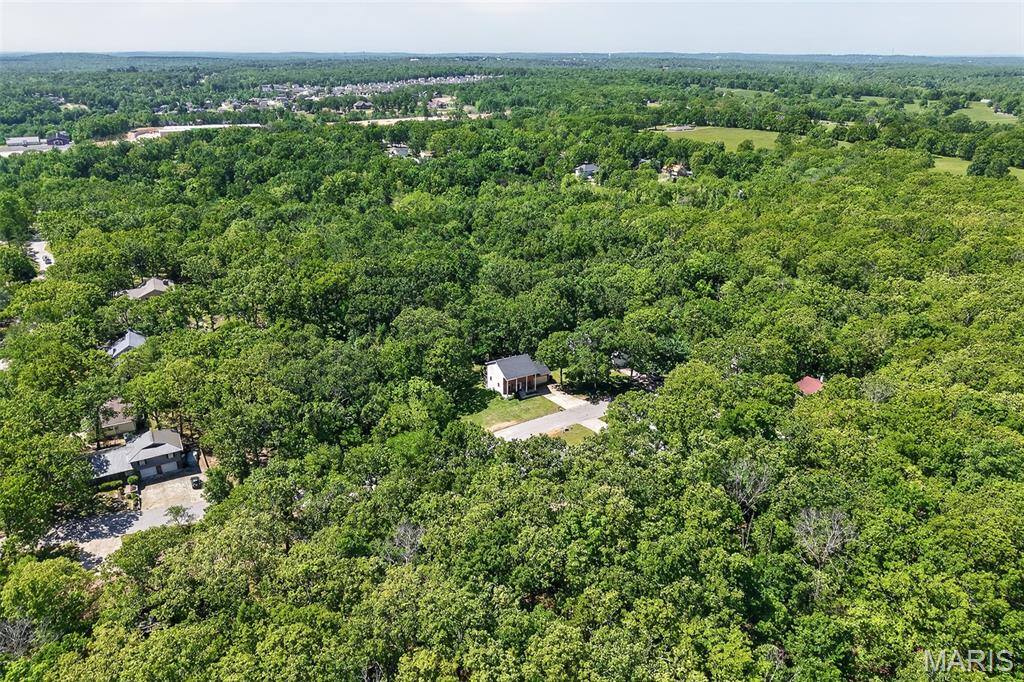 403 Stone Ridge Drive, Waynesville, MO 65583