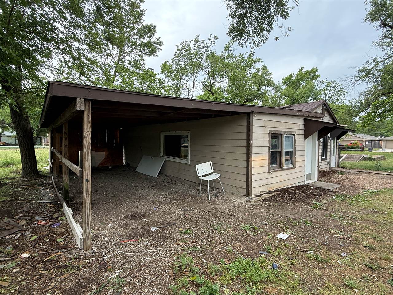 4521 W Newell Ave, Wichita, KS 67212