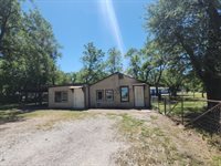 4521 W Newell Ave, Wichita, KS 67212