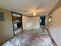 4521 W Newell Ave, Wichita, KS 67212